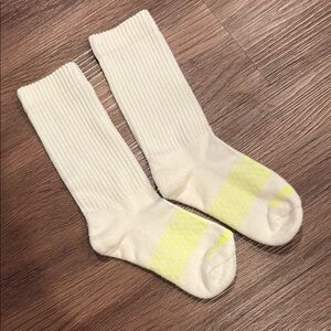NWOT Bombas White and Yellow Socks
